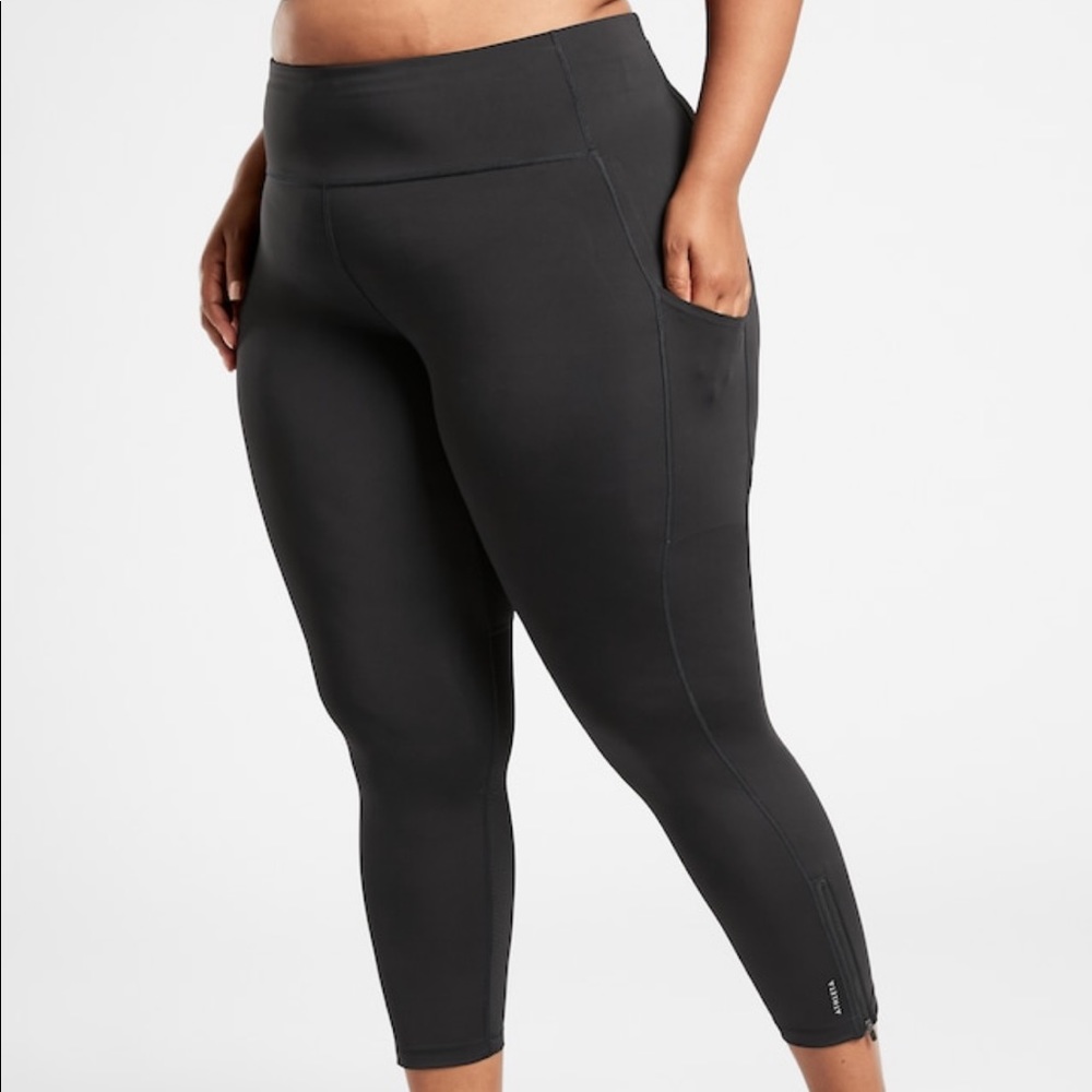 Athleta Ultimate Run 7/8 Tight, Black, Size L